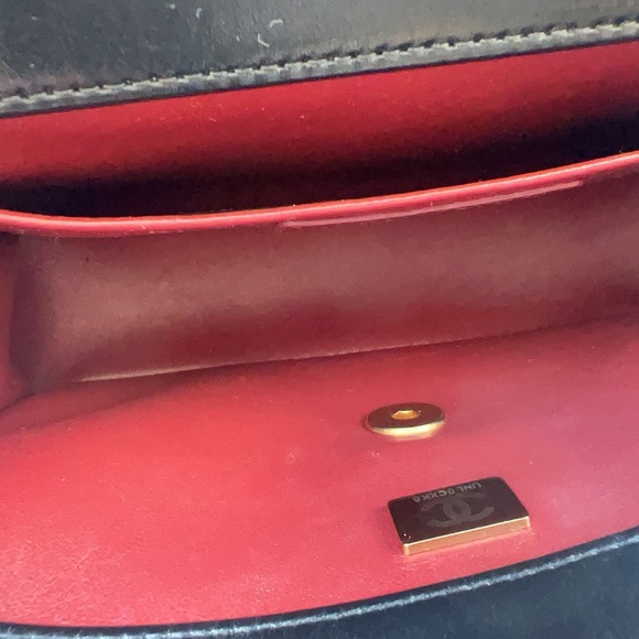 Chanel Calfskin Quilted Mini Vintage Flap with Adjustable Strap Black - Picture 9 of 11